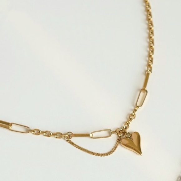 Heart Link Layer Necklace | Gold Plated Stainless Steel - Picture 3 of 3